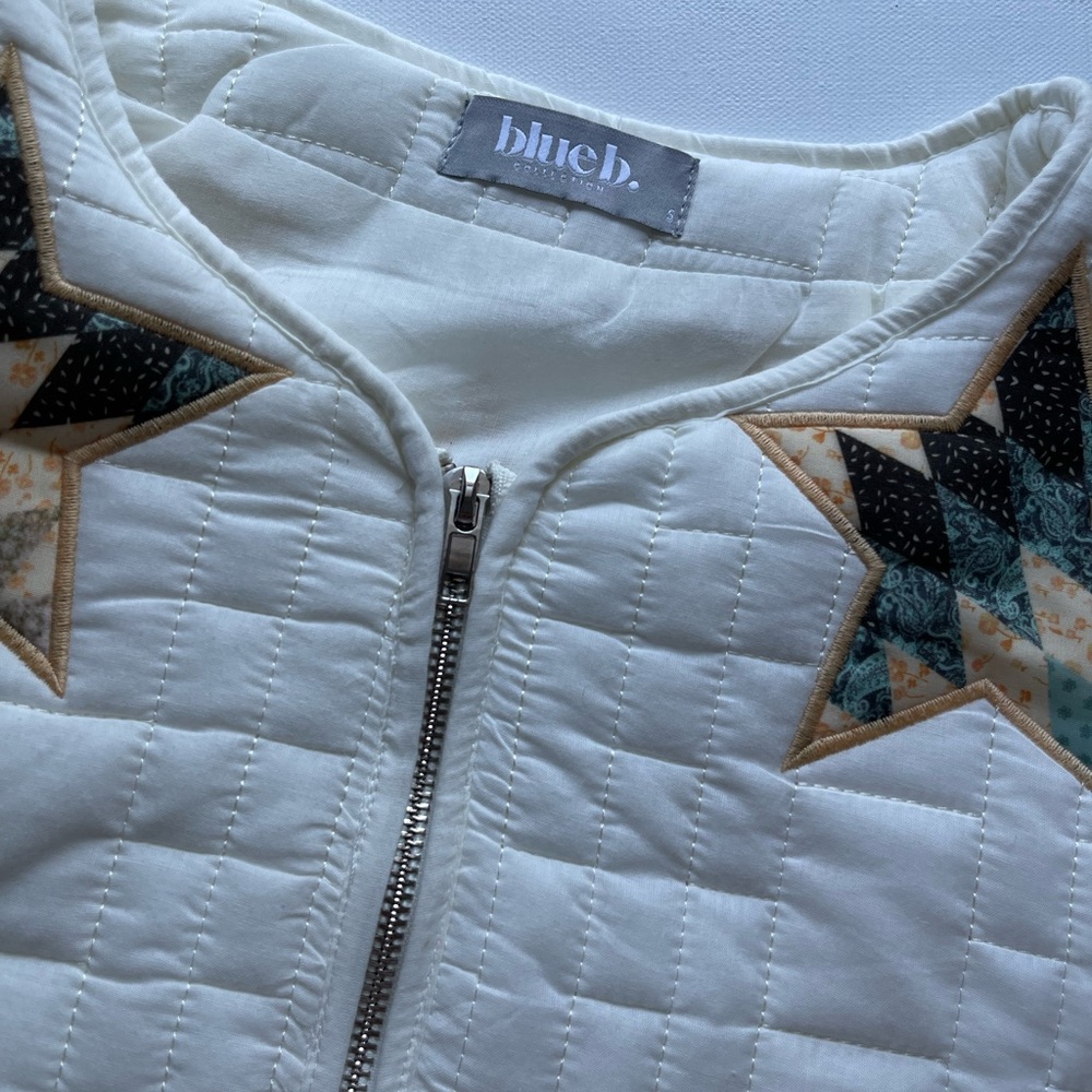 Blue b Women's Star Embroidered Quilted Jacket - Picture 2 of 11